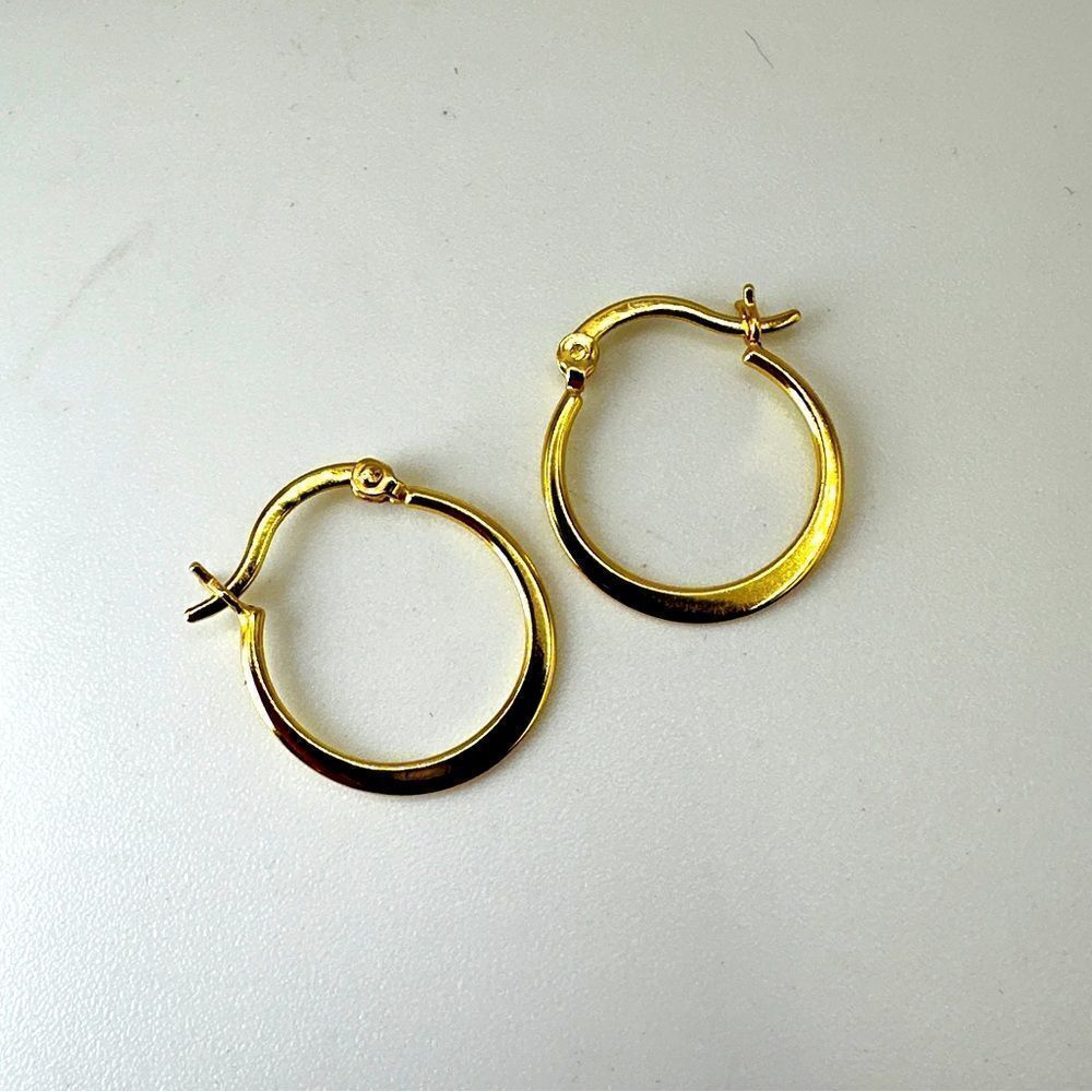 SALE! Stamped 925, gold over sterling silver classic hoop earrings!‎